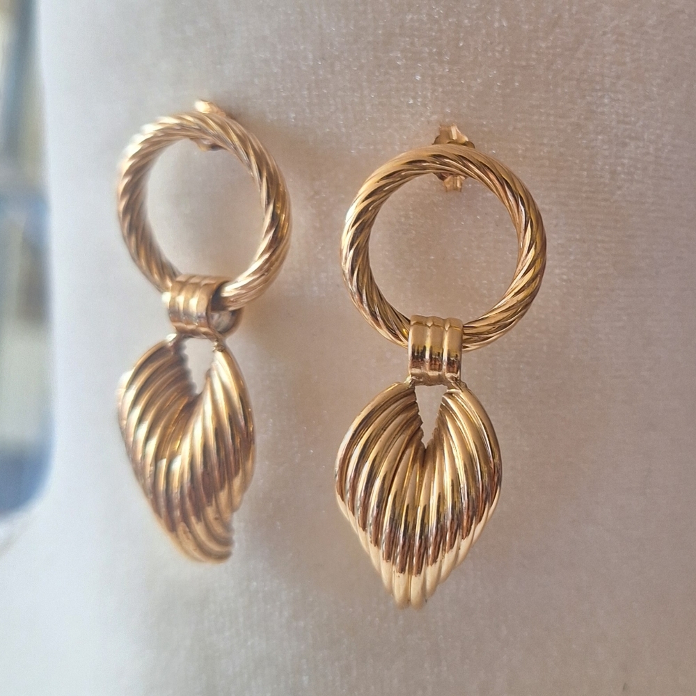 Vintage Earrings In 14k Yellow Gold - Picture 9 of 15